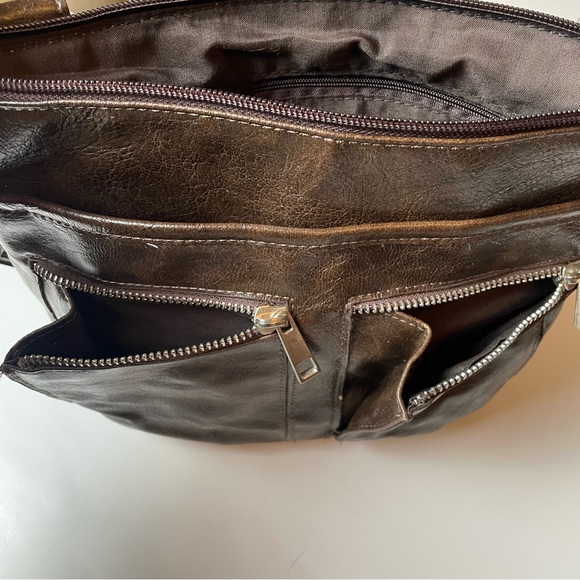 Braciano Brown Faux Leather shoulder/crossbody bag - Picture 11 of 13